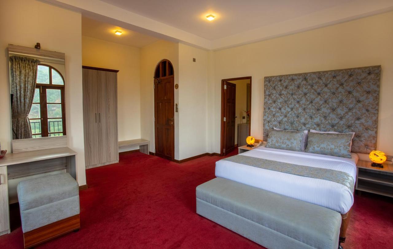 Hotel The Wind Castle Nuwara Eliya Esterno foto