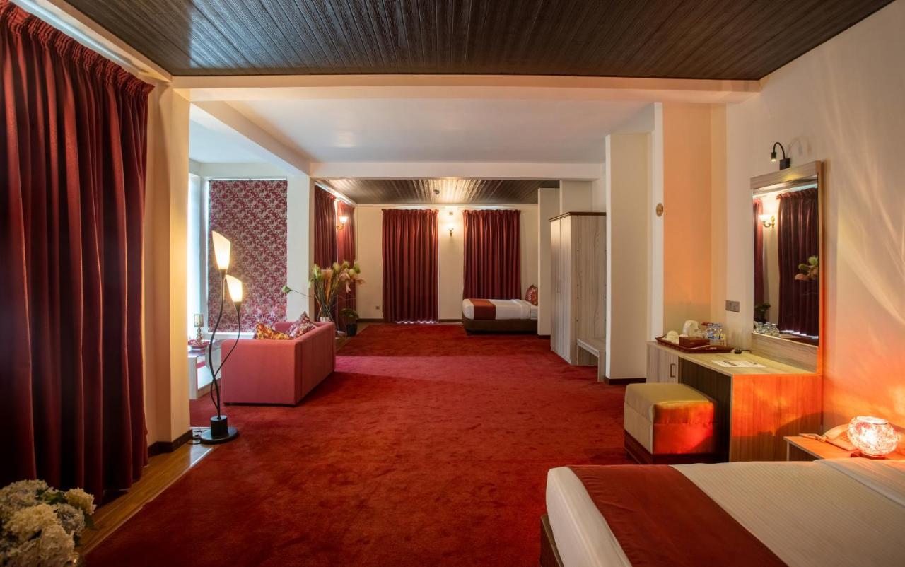 Hotel The Wind Castle Nuwara Eliya Esterno foto