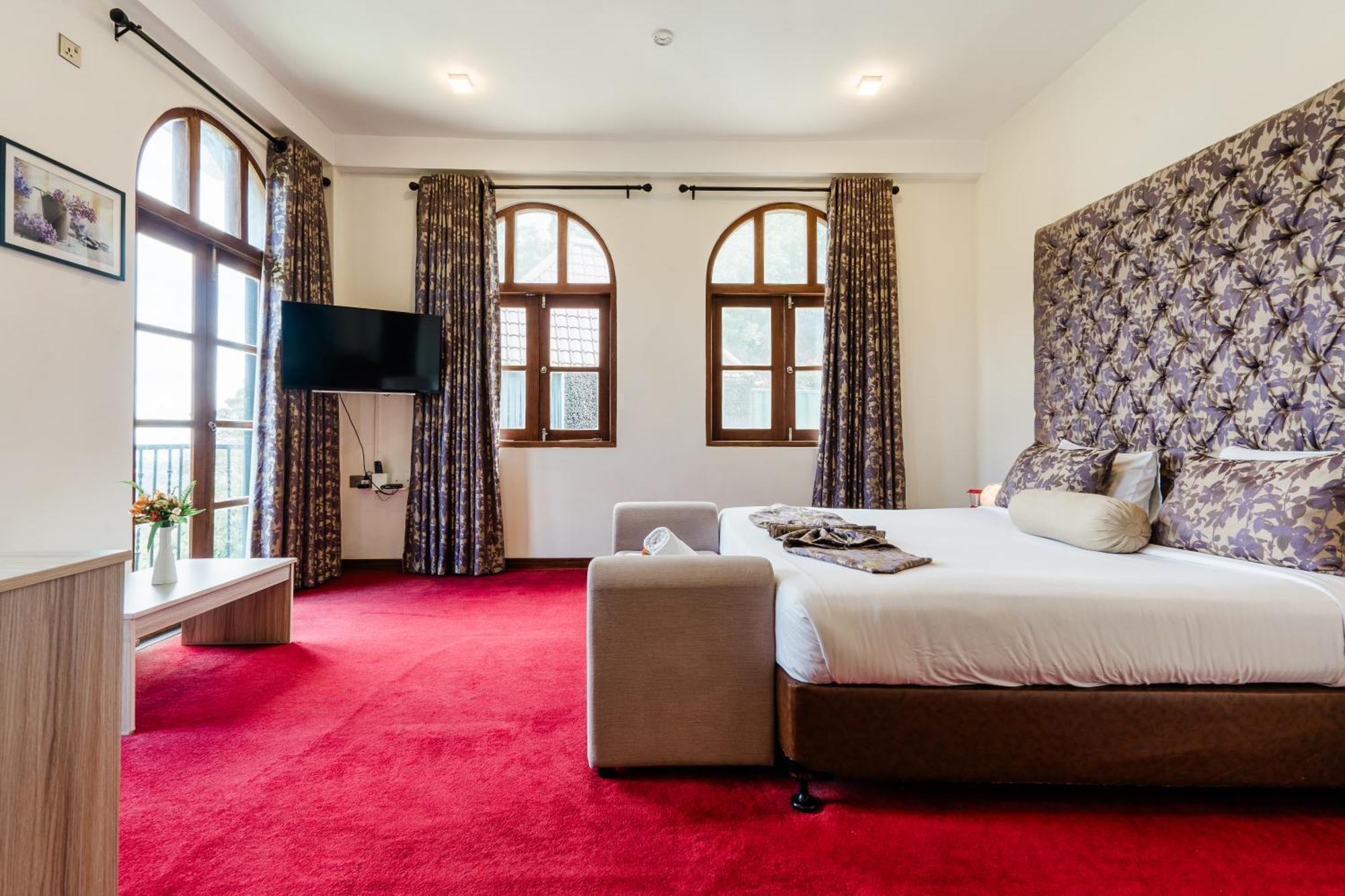Hotel The Wind Castle Nuwara Eliya Esterno foto