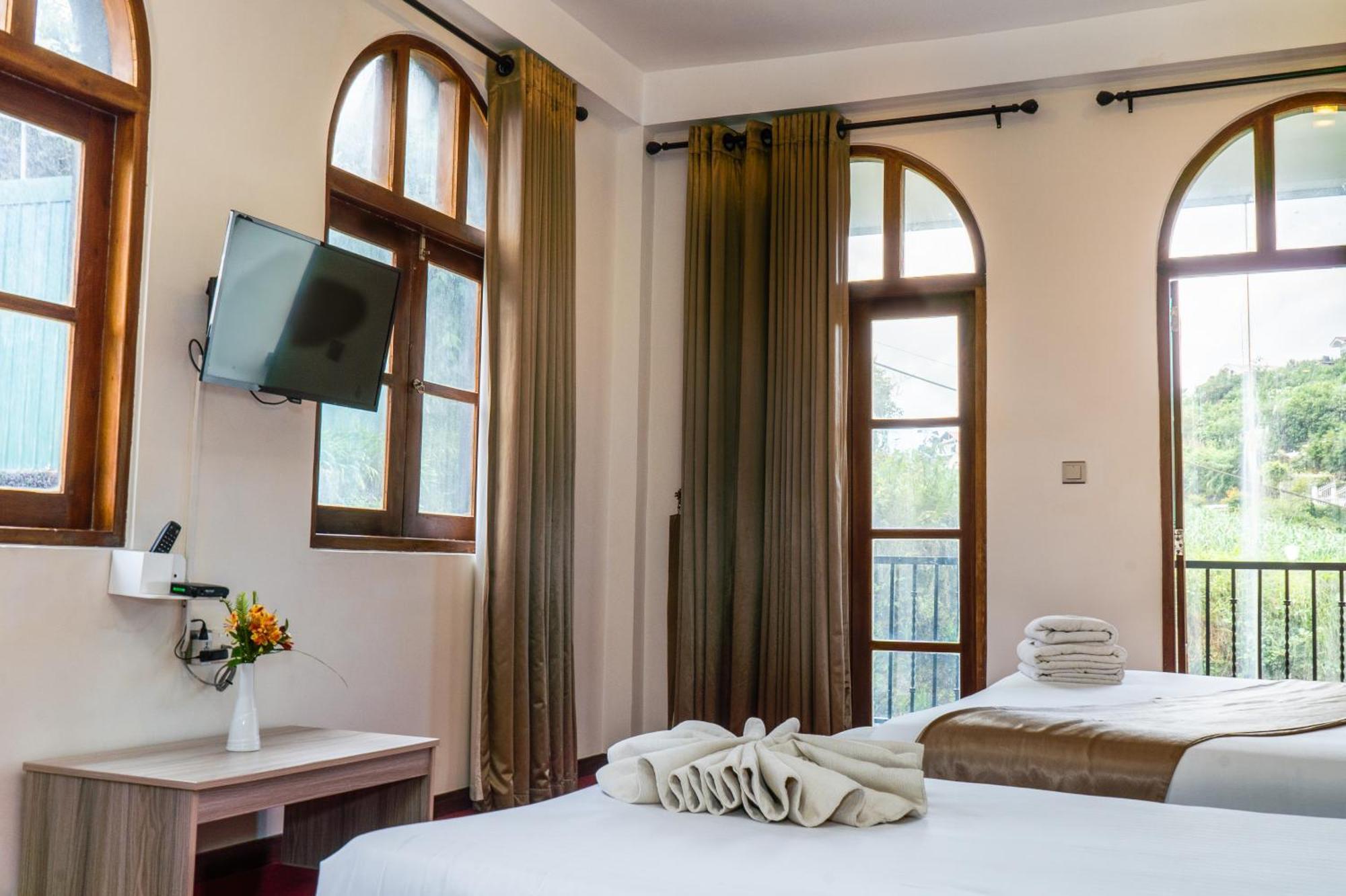 Hotel The Wind Castle Nuwara Eliya Esterno foto